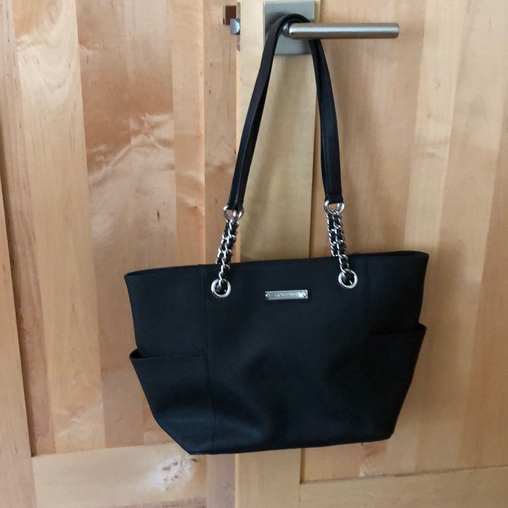 CALVIN KLEIN LEATHER CHAIN-TRIMMED TOTE BAG